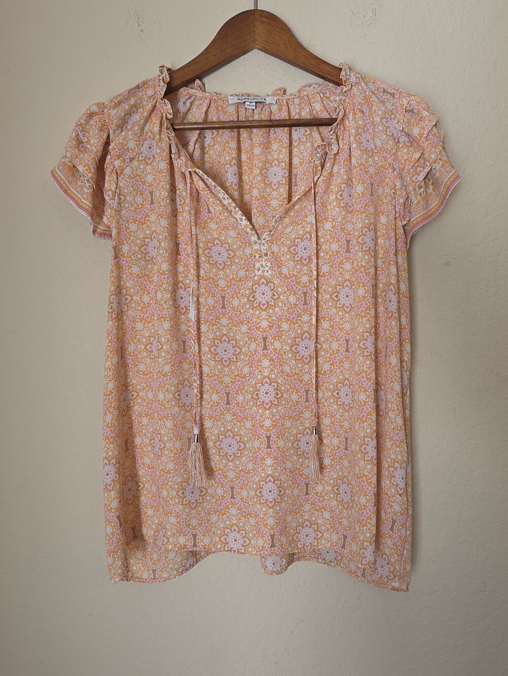 Rose & Olive Ruffle Sleeve Blouse Womens Medium Orange‎ Pink White Floral